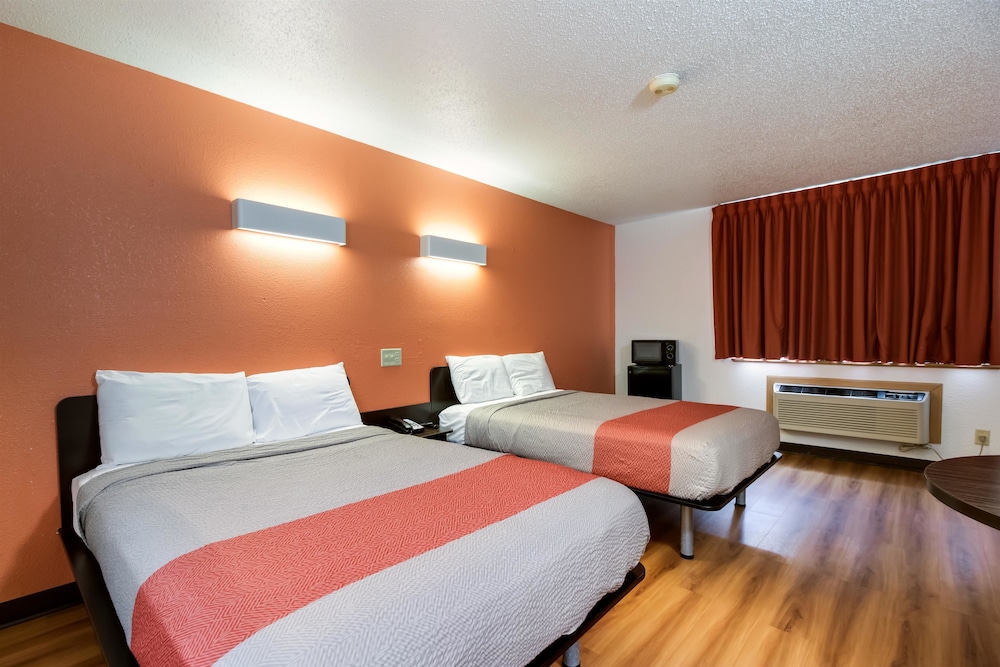 Standard Room, 2 Double Beds, Non Smoking photo 1