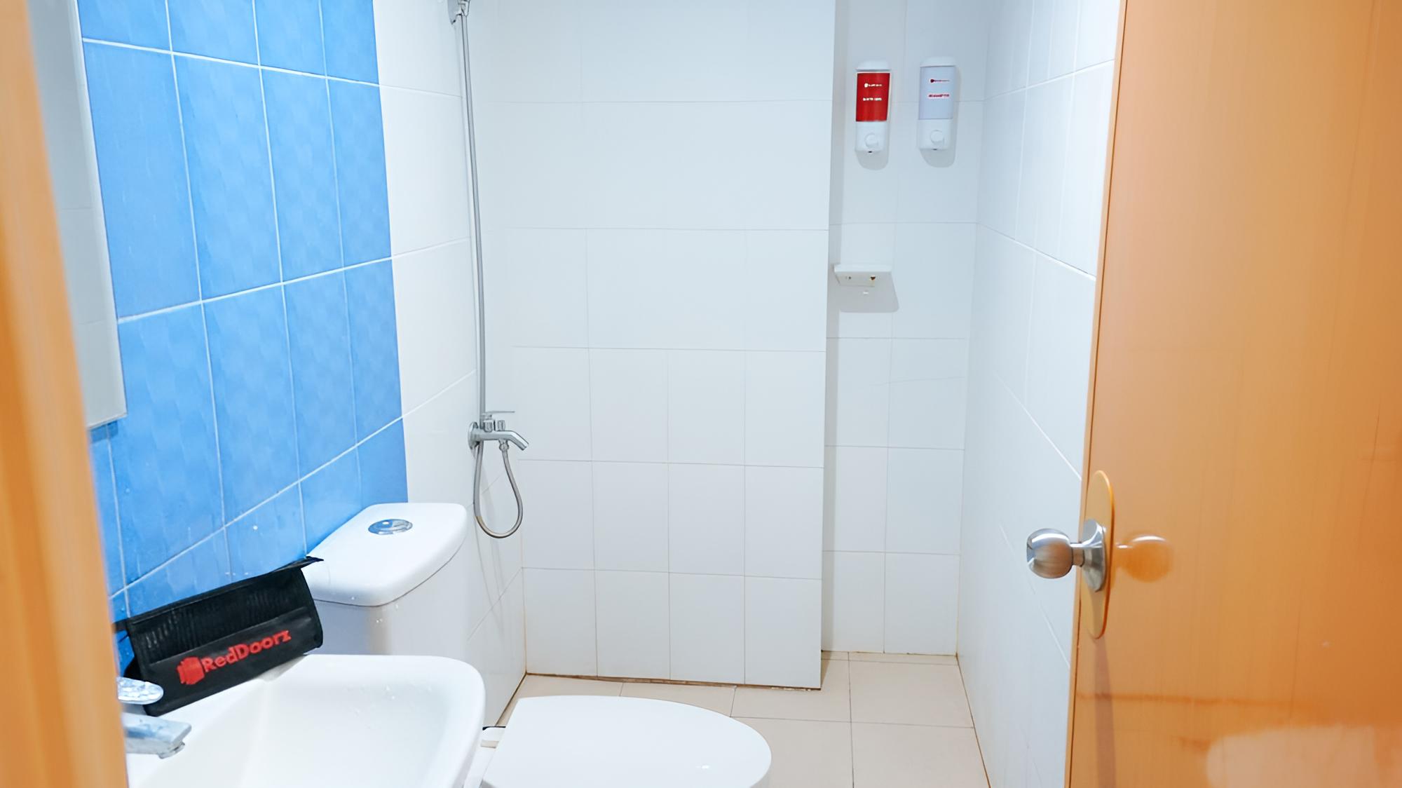 Double Room - Photo 15