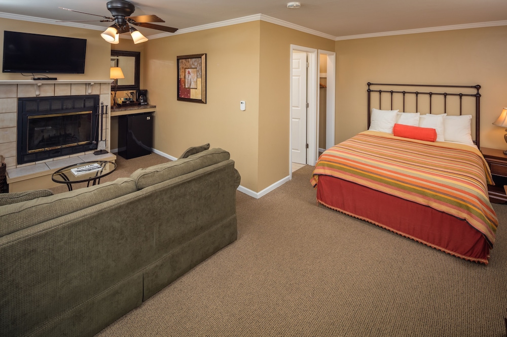 Room, 1 Queen Bed, Jetted Tub