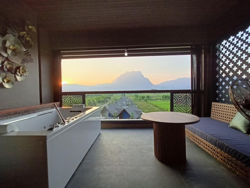 Deluxe Double Room, Mountain View, Corner - Photo 7