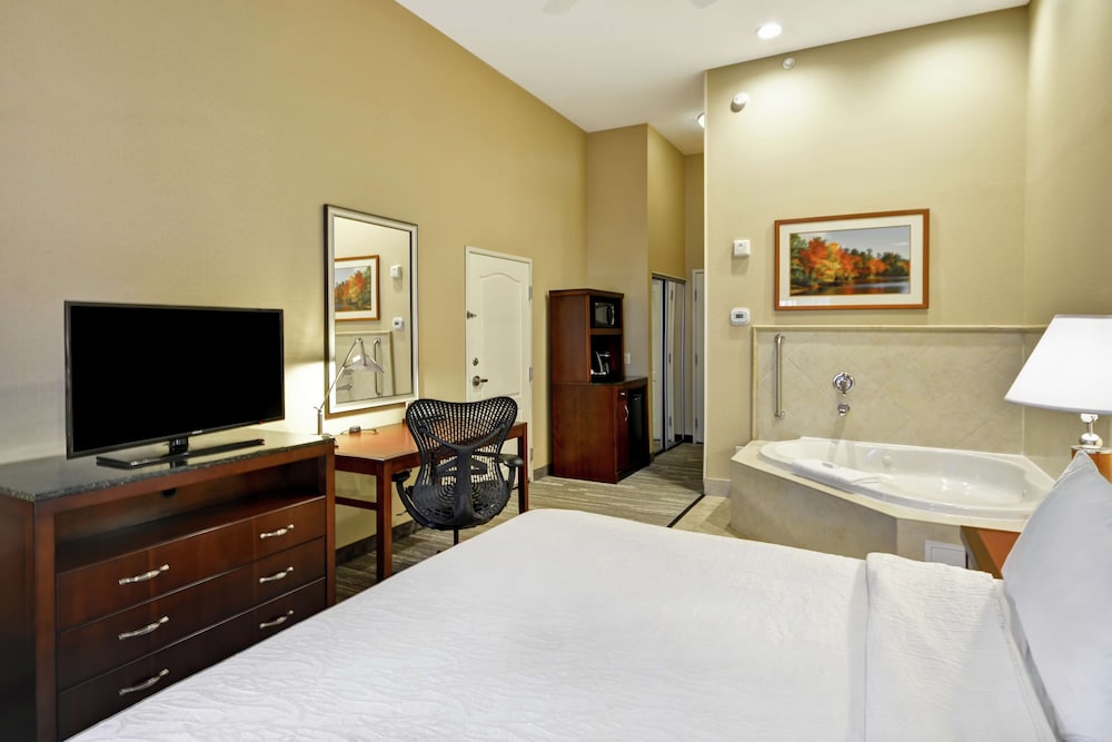 Room, 1 King Bed, Accessible, Jetted Tub (Hearing) photo 1