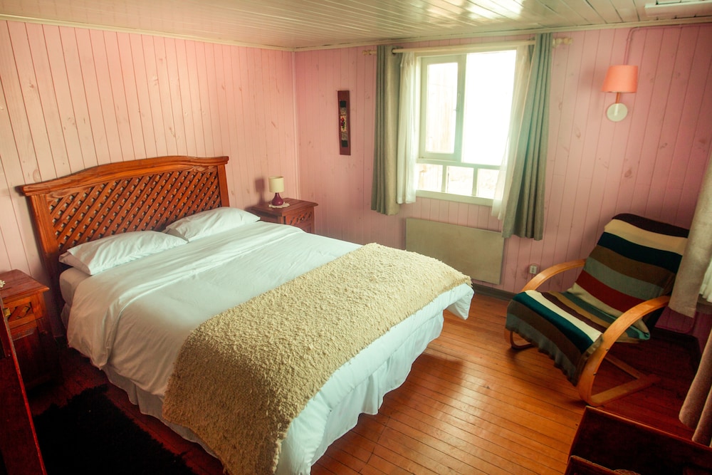 Suite, 1 Queen Bed, Non Smoking, Bay View photo 1