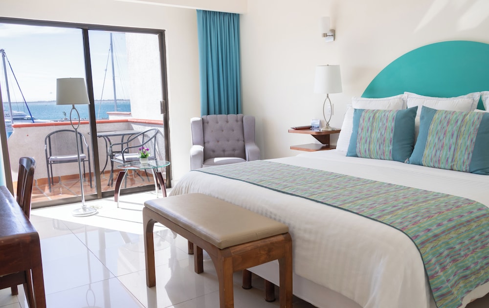 Superior Room, 1 King Bed