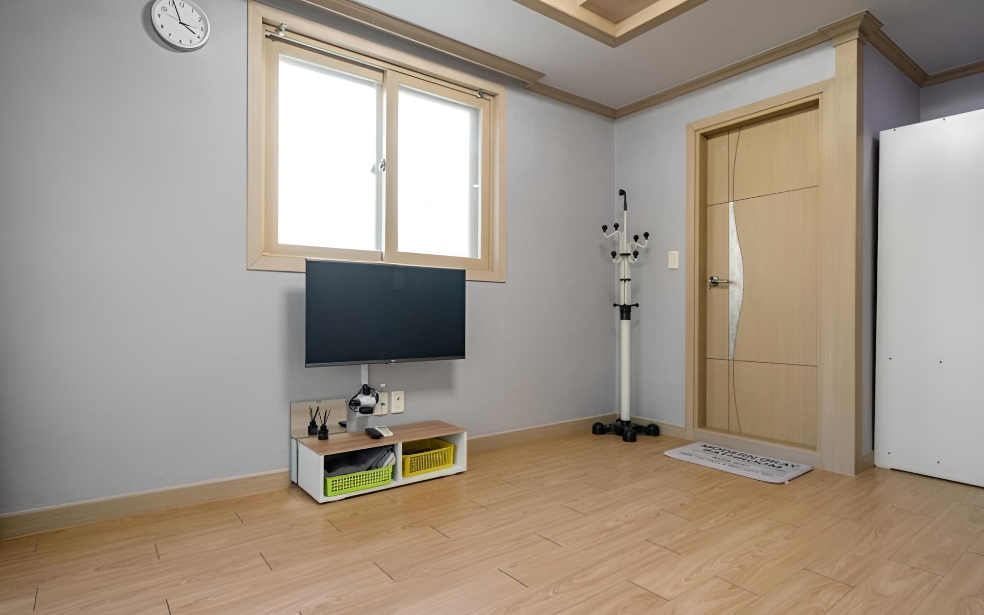 Room (Room 204) photo 3