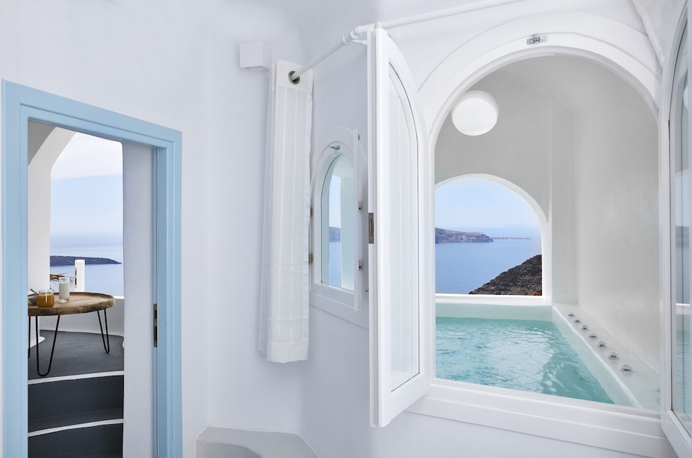 Cave Pool Suite - Photo 4