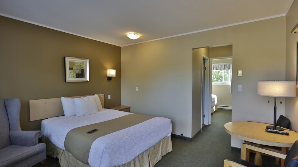 Standard Room, 2 Bedrooms photo 1