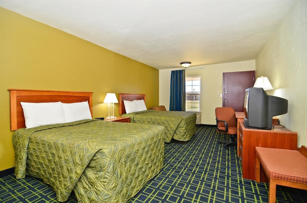 Room, 2 Double Beds, Smoking - Photo 1