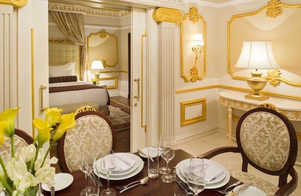 Royal Suite