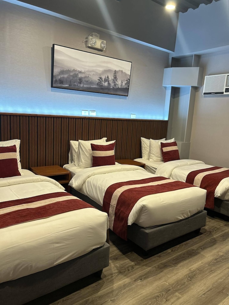 Deluxe Triple Room - Photo 3