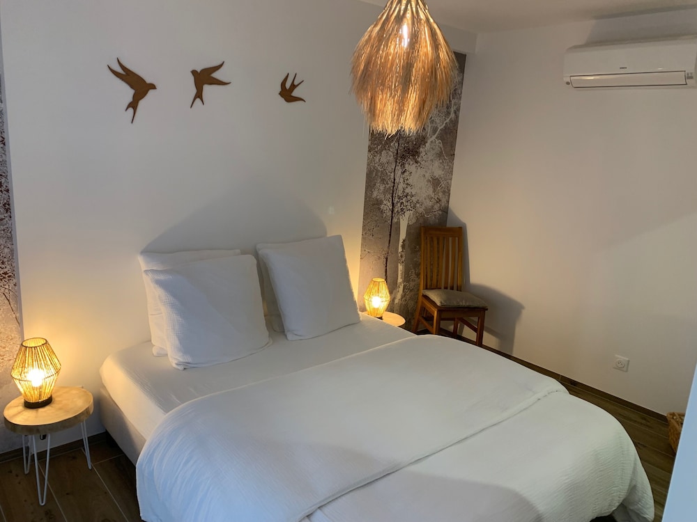 Deluxe Double Room photo 3
