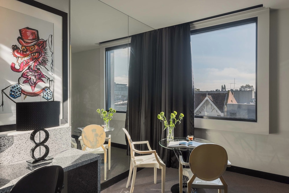 Deluxe Studio Suite - Photo 10