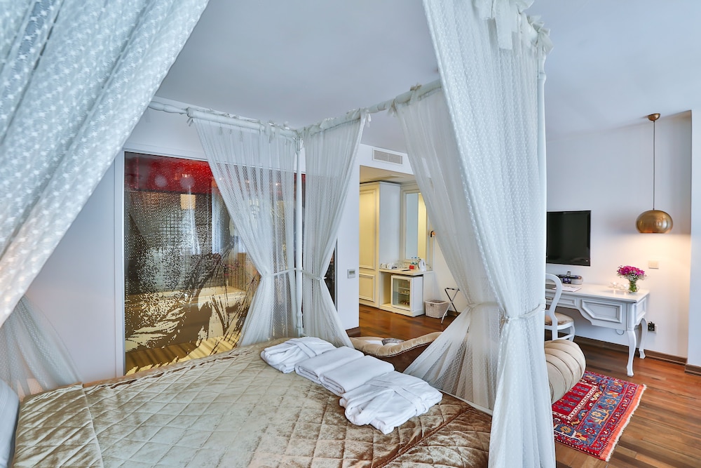 King Suite photo 3