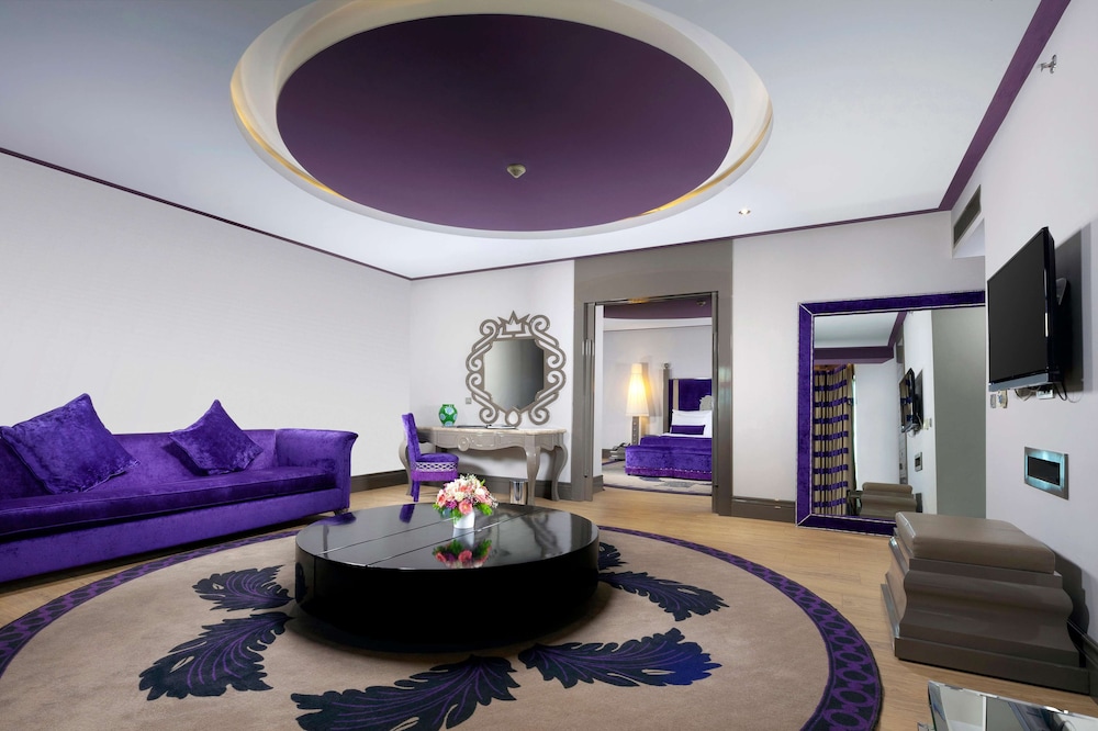 Premium Suite