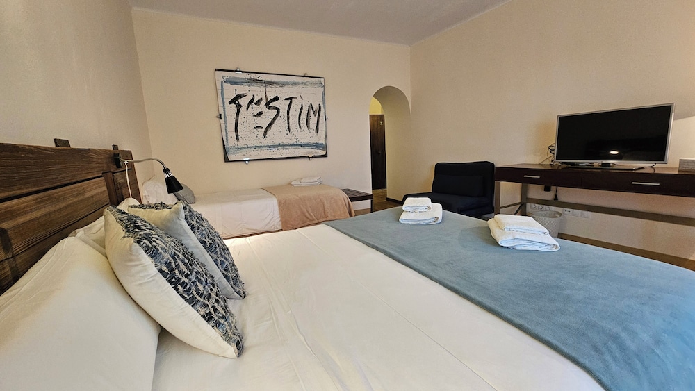 Family Triple Room, Non Smoking photo 2