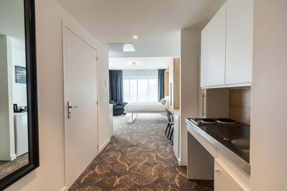Suite, Sea View - Photo 7