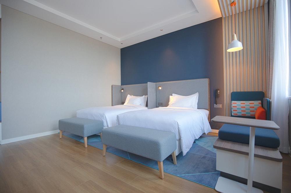 Standard Room, 2 Twin Beds, Accessible - Photo 1