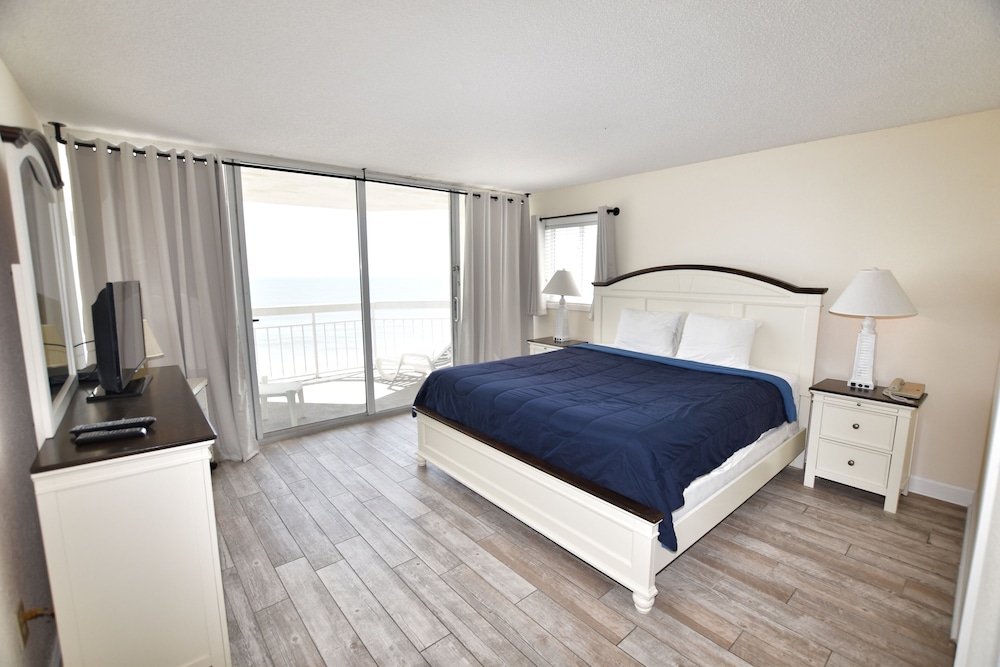 Condo, 3 Bedrooms photo 3