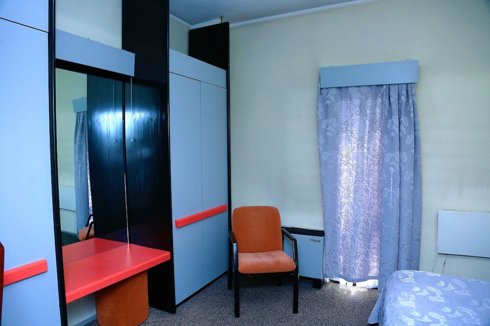 Single Room, 1 Twin Bed, Pool View photo 2