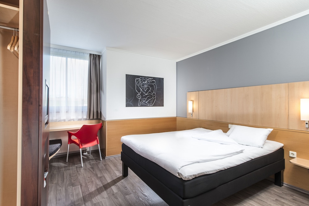 Standard Room, 1 Twin Bed (New Sleep Easy Concept) photo 1