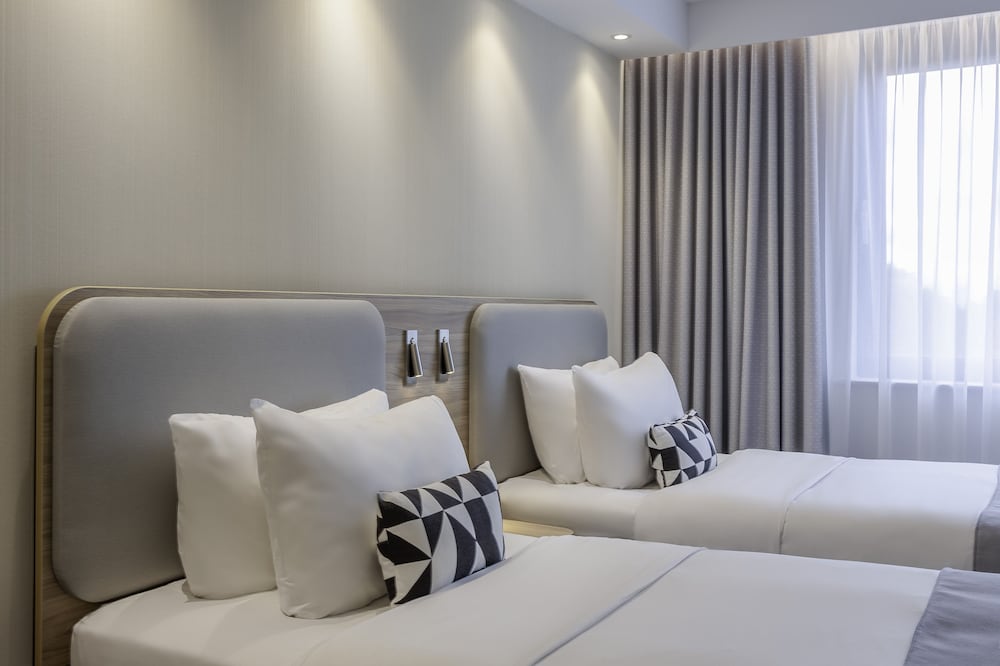 Standard Room, 2 Twin Beds photo 3