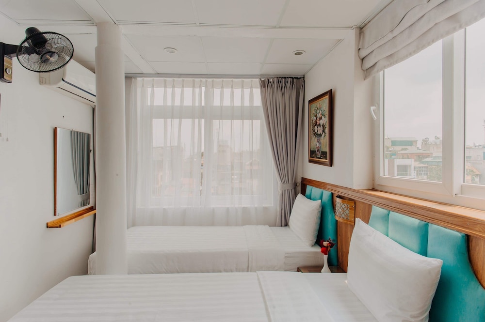 Superior Suite, City View