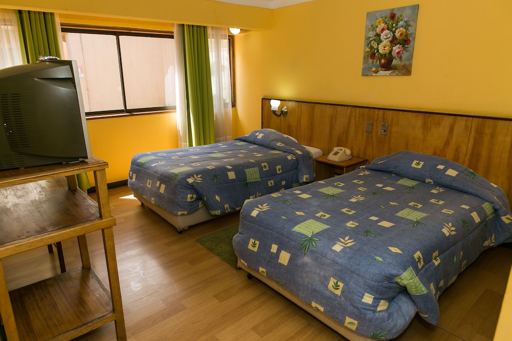 Standard Double Room, 2 Twin Beds photo 1
