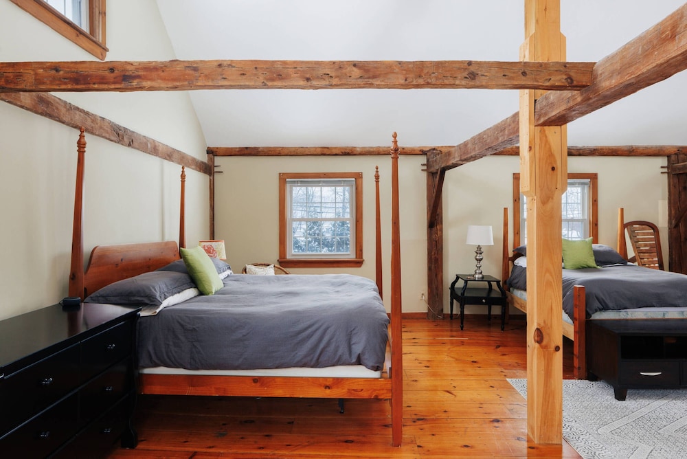 Room, Ensuite (Carriage House)