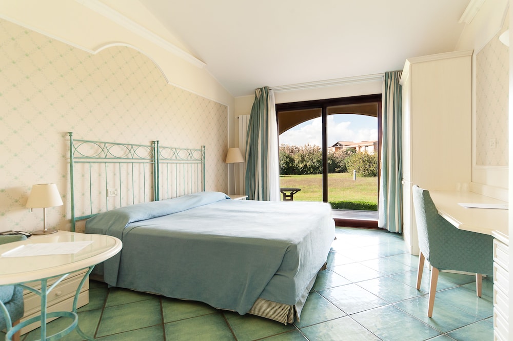 Standard Double Room Single Use - Photo 1