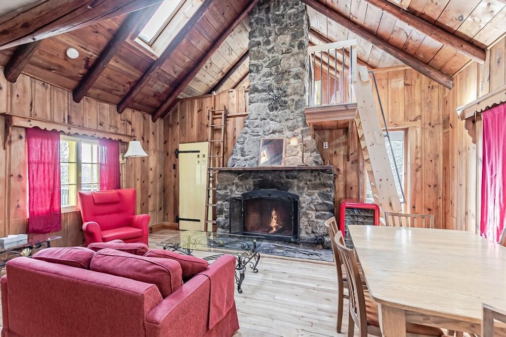 Chalet Cozy