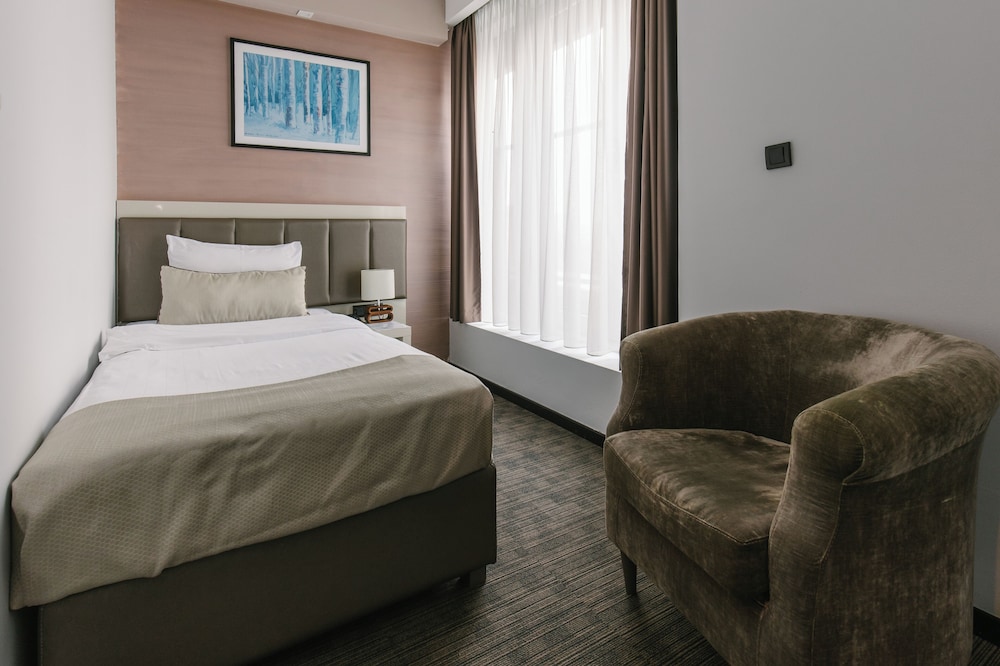 Classic Single Room, Park View photo 3