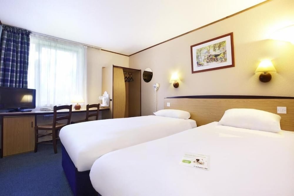 Standard Twin Room photo 2