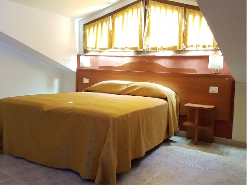 Double or Twin Room photo 1