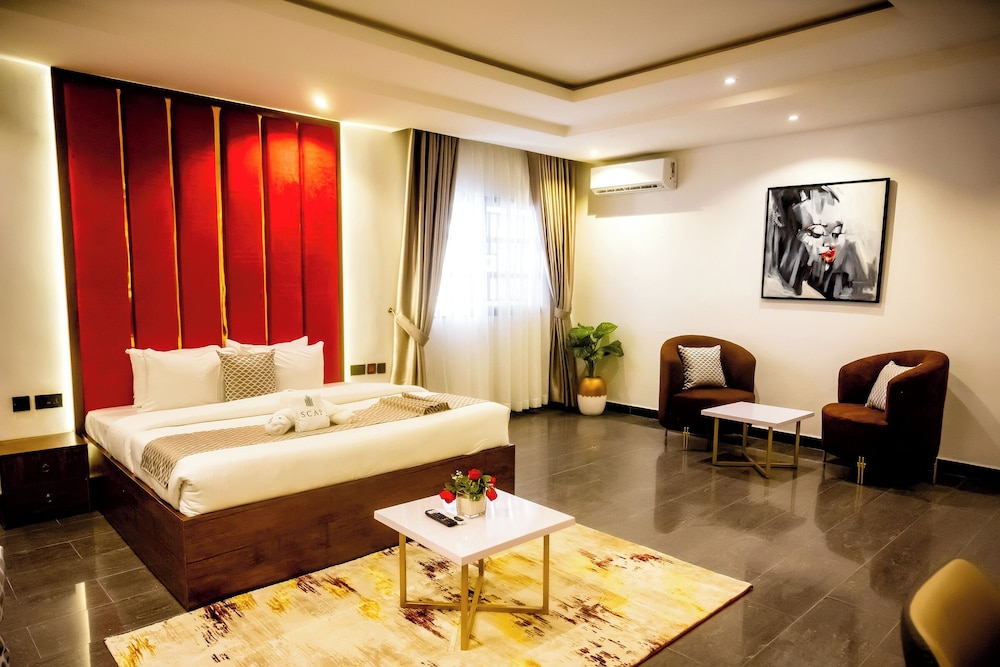 Luxury Suite, City View