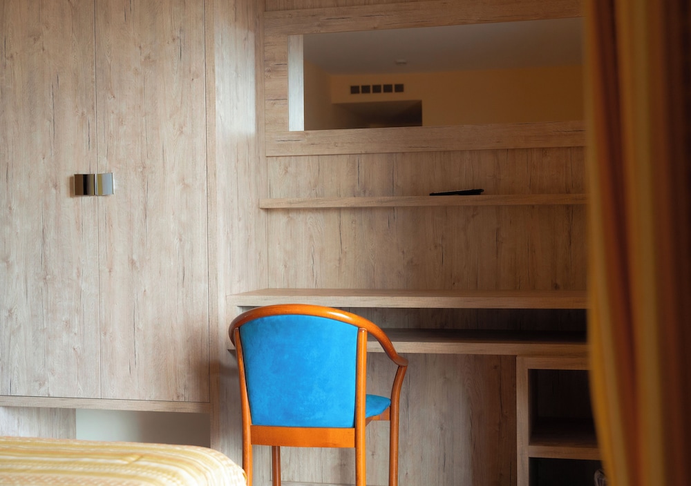 Comfort Triple Room, Non Smoking, Garden View photo 2
