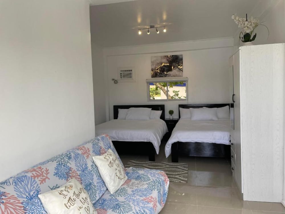 Superior Studio Suite, Bay View, Beachfront photo 2