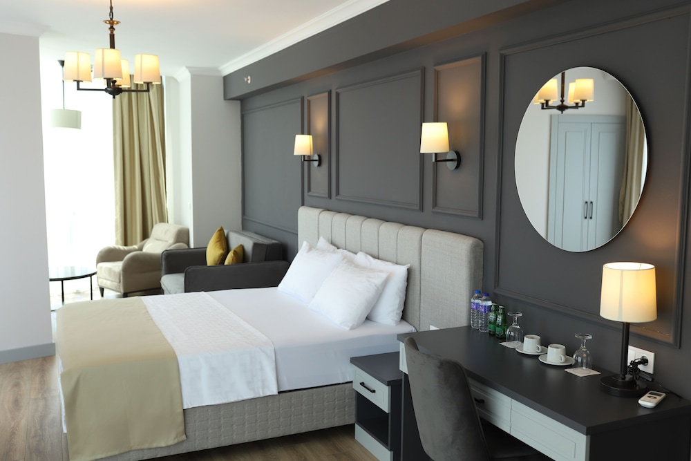 Classic Studio Suite photo 1