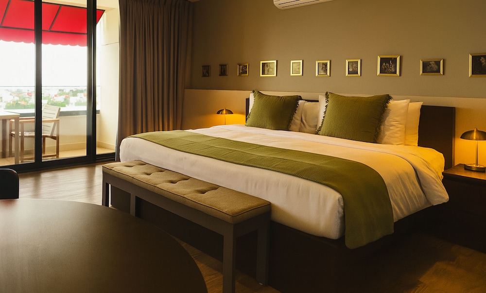 Junior Room, 1 King Bed, Terrace photo 1
