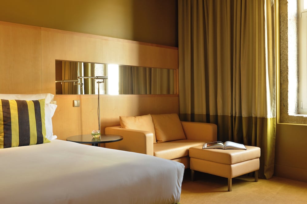 Standard Double or Twin Room - Photo 6