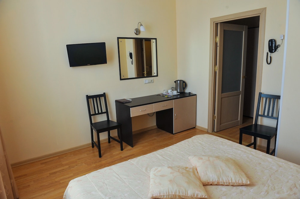 Standard Double Room photo 2