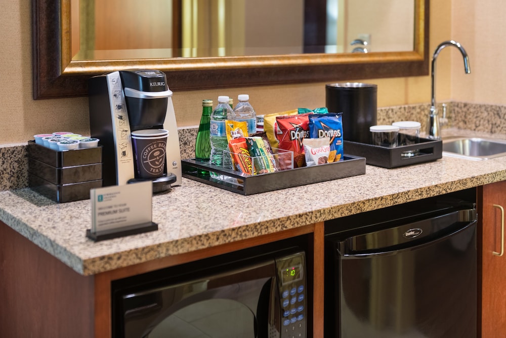 Premium Suite, 2 Queen Beds (Wellness, In-room air purification) - Photo 2