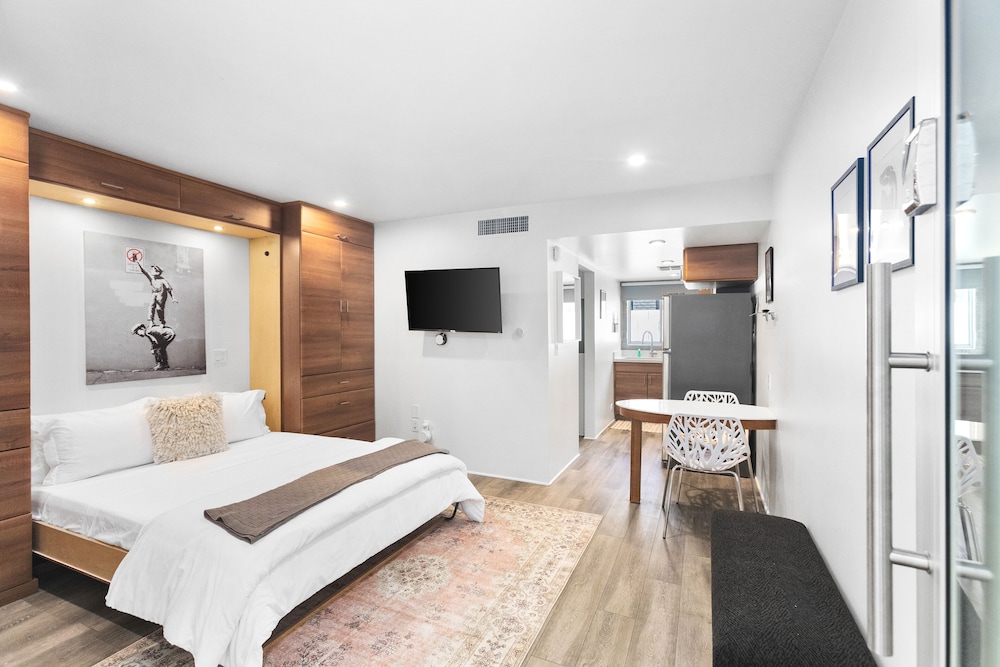 Luxury Studio Suite