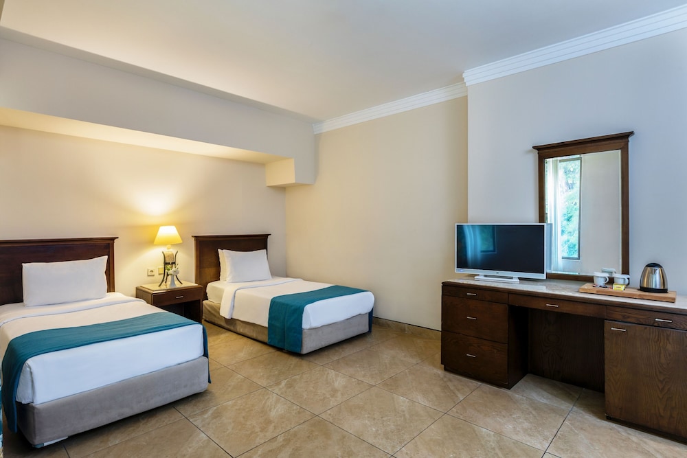 Standard Double Room Land View - Photo 2