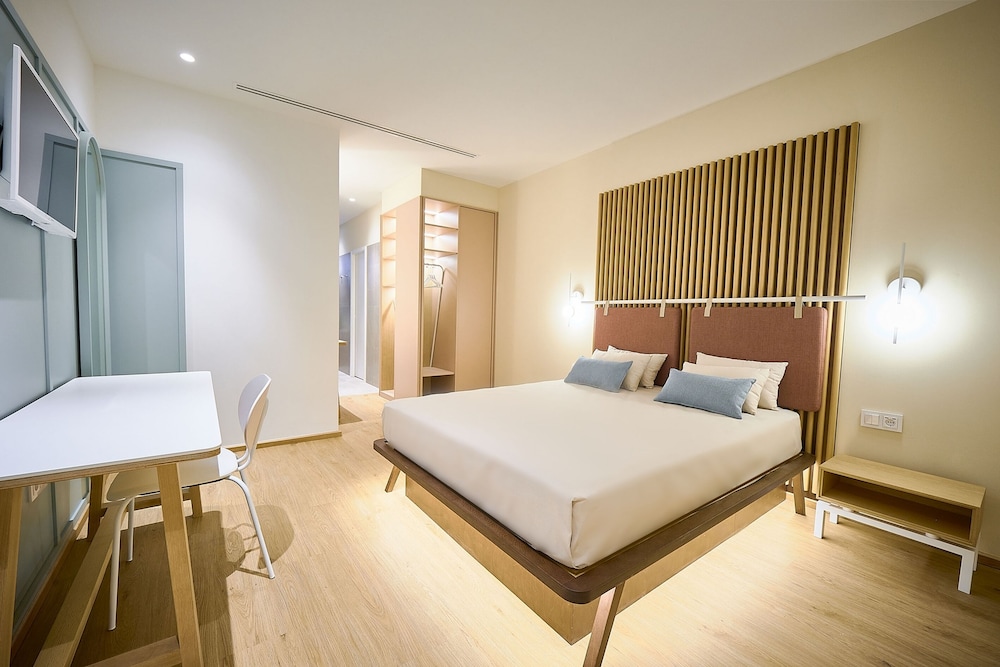 Superior Double Room - Photo 1