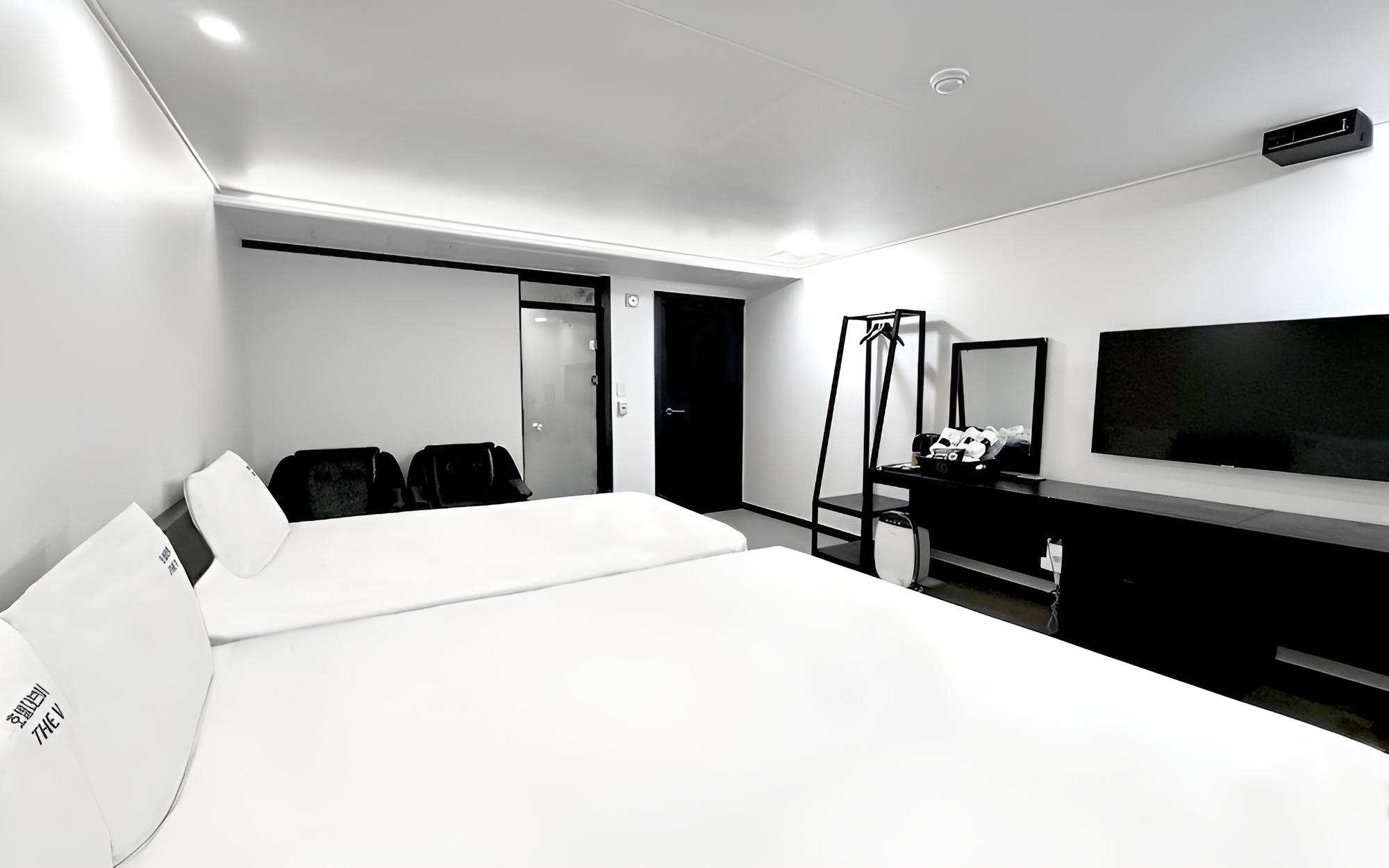 Room (Premium Twin (for 2 people Netflix av) - Photo 1