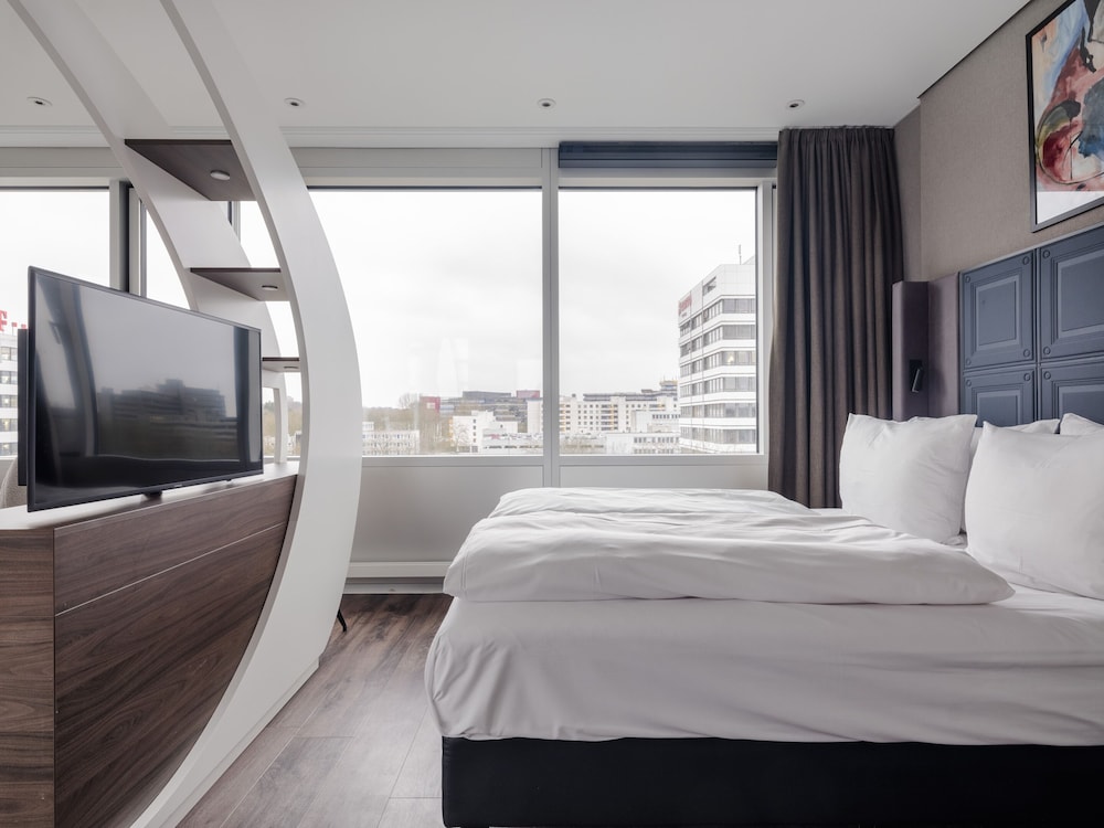 Large Studio, Kitchenette, Sofa Bed photo 2