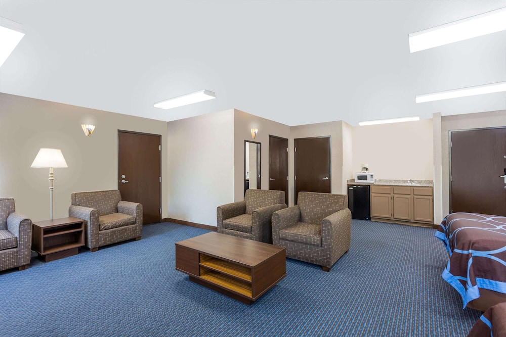Studio Suite, Multiple Beds, Non Smoking - Photo 1