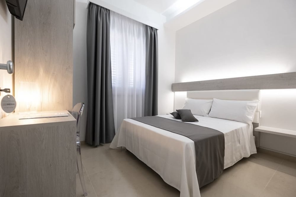Double Room (small)