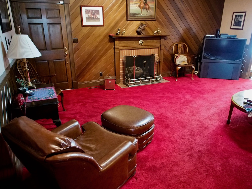 Traditional Suite, 2 Queen Beds photo 2