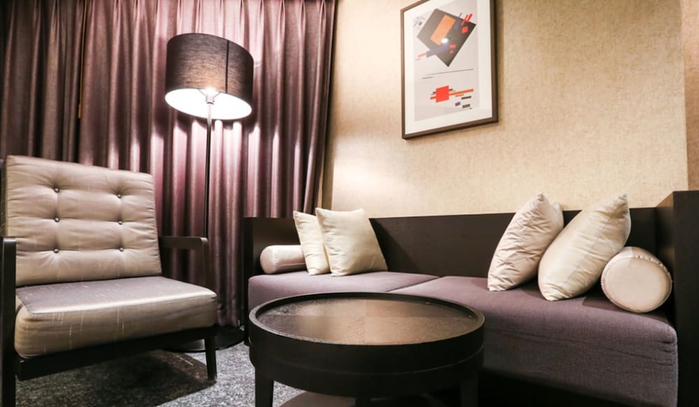 Executive Room, 1 King Bed - Photo 2