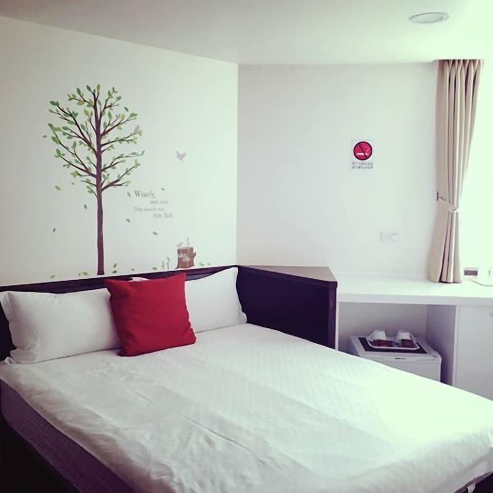 Standard Double Room photo 3